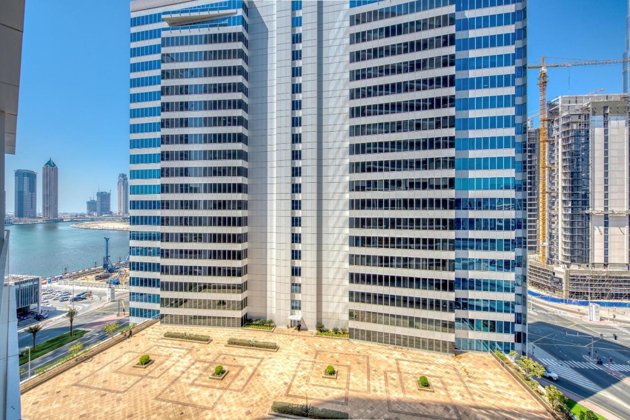 Maison Privee - Luxury, Spacious, Modern Near Burj Khalifa And Dubai Canal Extérieur photo