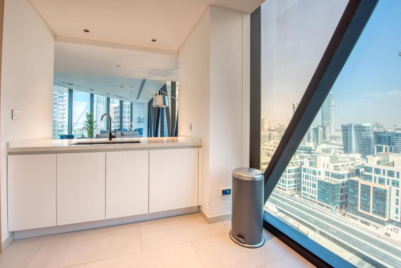 Maison Privee - Luxury, Spacious, Modern Near Burj Khalifa And Dubai Canal Extérieur photo
