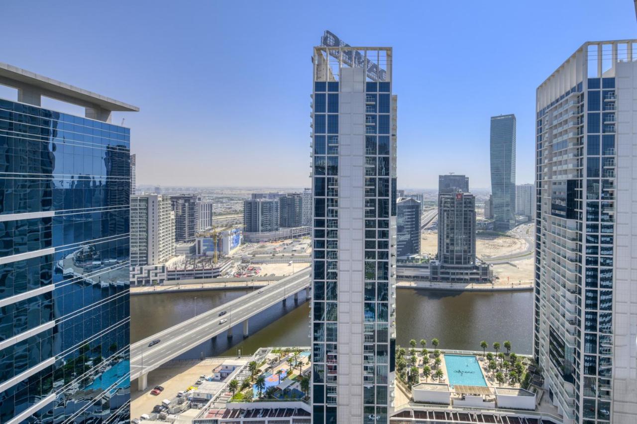 Maison Privee - Luxury, Spacious, Modern Near Burj Khalifa And Dubai Canal Extérieur photo